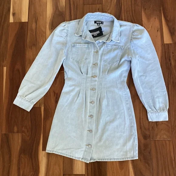 NEW! Misguided light blue cinched waist acid wash denim dress puff sleeves - Picture 4 of 11